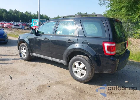 2012 Ford Escape Xls z USA, uszkodzony, nr VIN 1FMCU0C77CKC73676